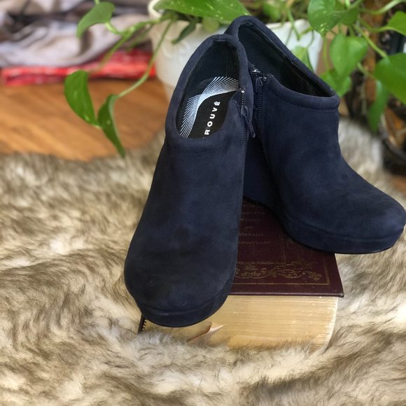 Trouve Blue Suede Platform Wedge Booties size 6 - Picture 7 of 13